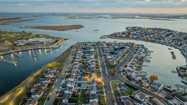 2929 Mandalay Beach Road, Wantagh, NY 11793