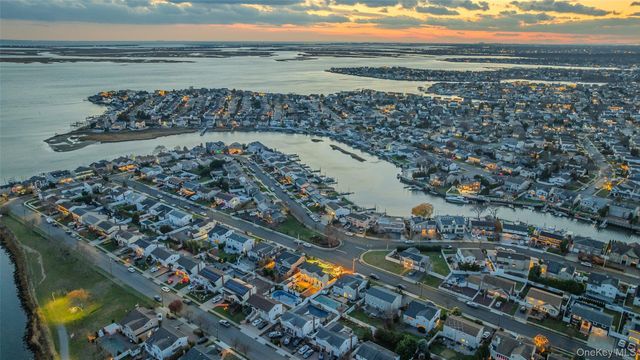 2929 Mandalay Beach Road, Wantagh, NY 11793