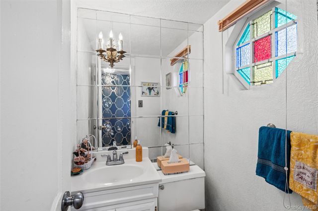 2929 Mandalay Beach Road, Wantagh, NY 11793