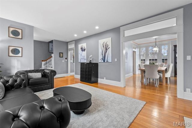 22 Princeton Avenue, University City, MO 63130