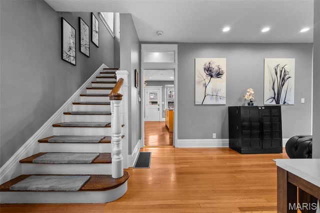 22 Princeton Avenue, University City, MO 63130