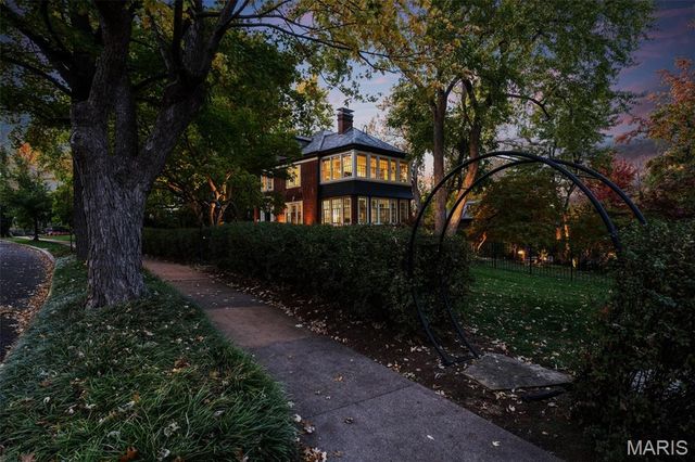 22 Princeton Avenue, University City, MO 63130