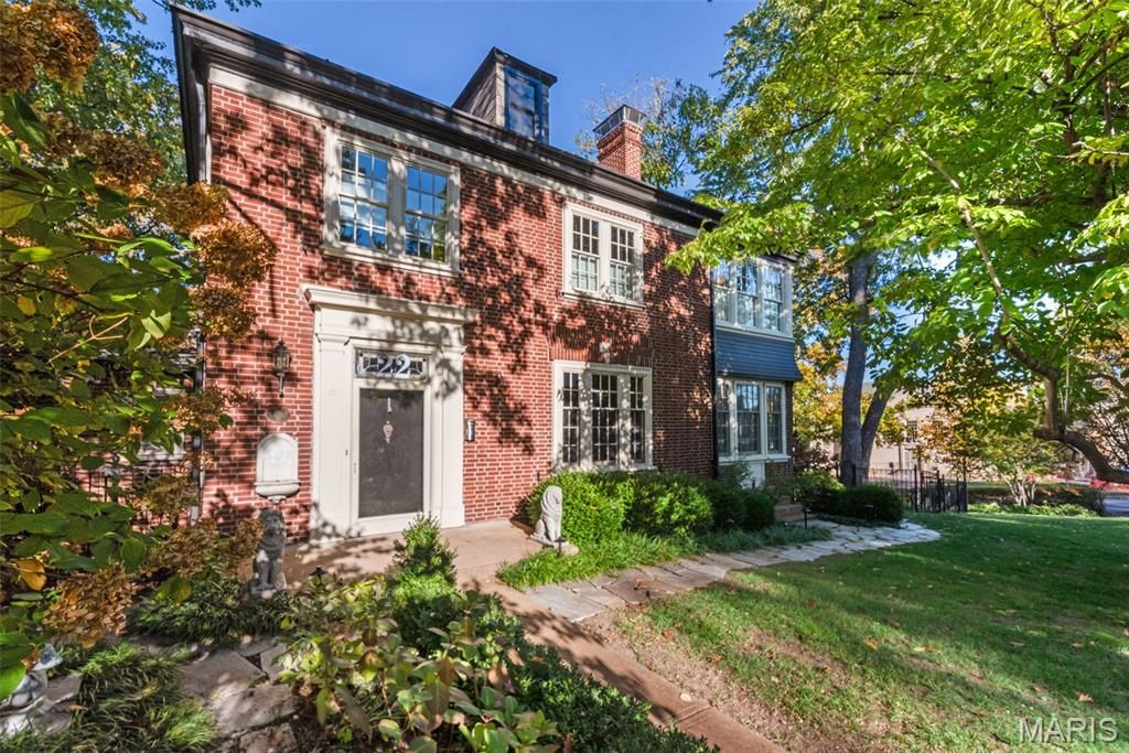 22 Princeton Avenue, University City, MO 63130