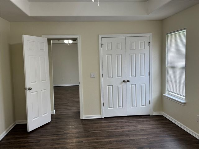 1703 Valor, Siloam Springs, AR 72761