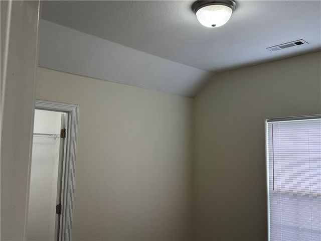 1703 Valor, Siloam Springs, AR 72761