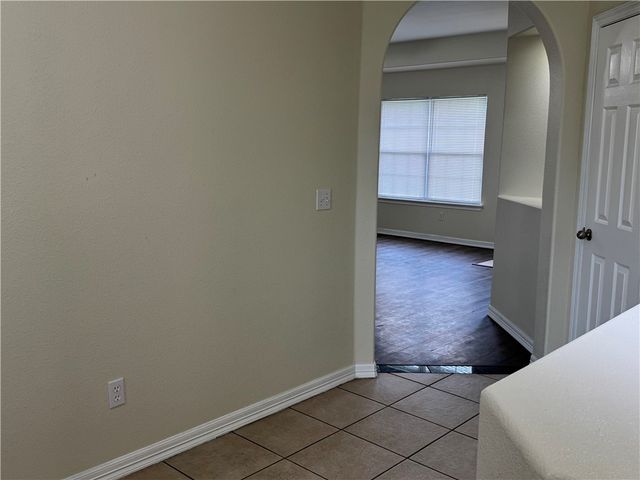 1703 Valor, Siloam Springs, AR 72761