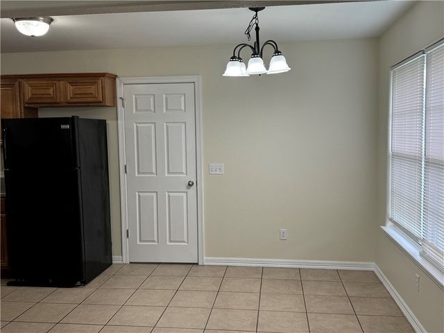 1703 Valor, Siloam Springs, AR 72761