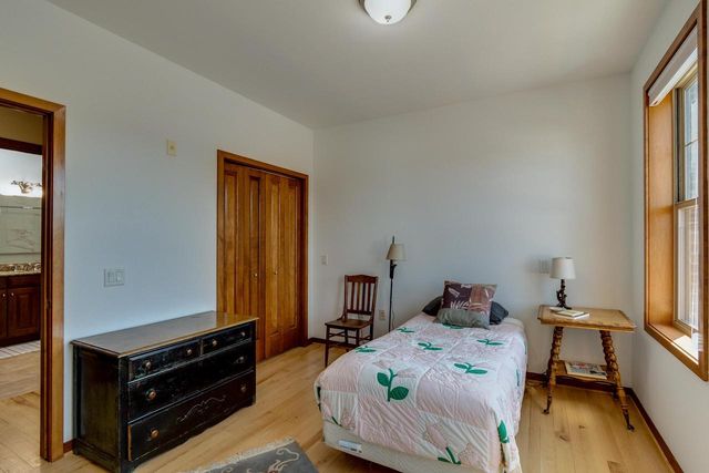 440 Water Street #303, Prairie Du Sac, WI 53578