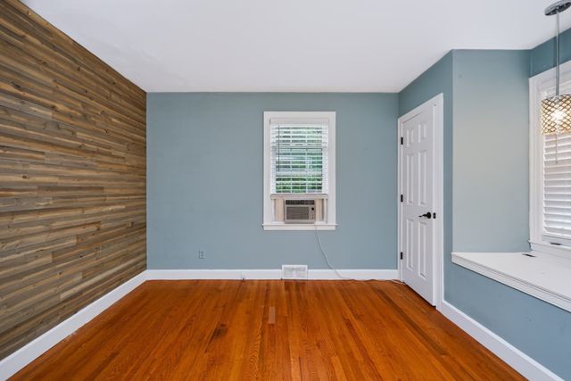 14 Nelson St, Hopedale, MA 01747