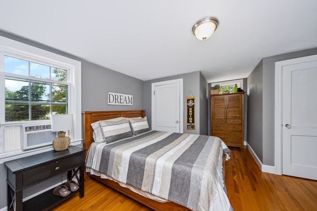 14 Nelson St, Hopedale, MA 01747
