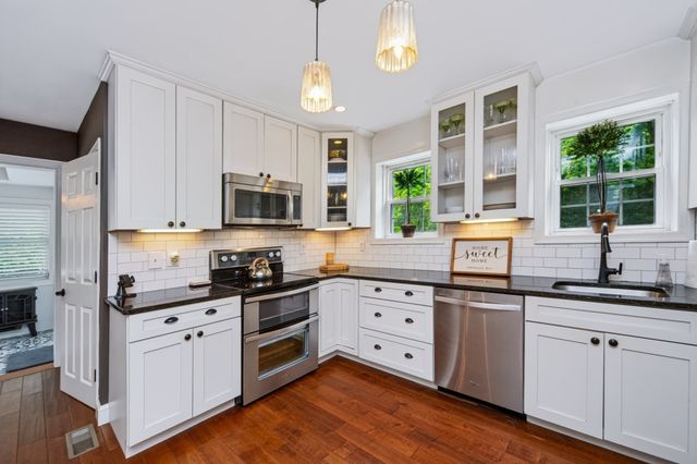 14 Nelson St, Hopedale, MA 01747
