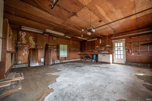 620 S First Street, Van Buren, IN 46991