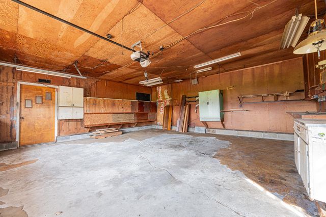 620 S First Street, Van Buren, IN 46991