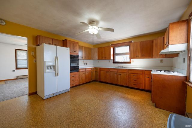 620 S First Street, Van Buren, IN 46991