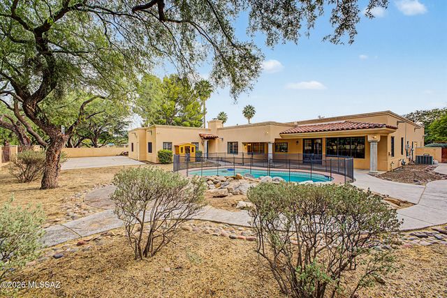 2010 N Forty Niner Drive, Tucson, AZ 85749