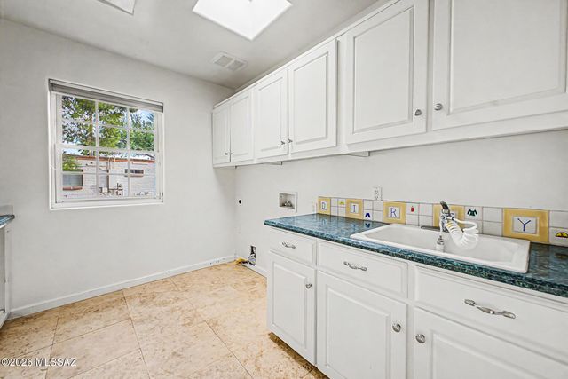 2010 N Forty Niner Drive, Tucson, AZ 85749