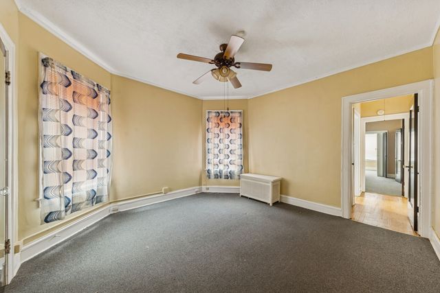 7718 S Kingston Avenue, Chicago, IL 60649