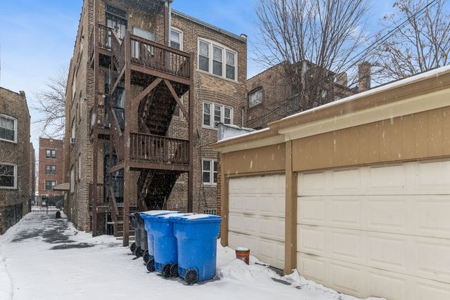 7718 S Kingston Avenue, Chicago, IL 60649