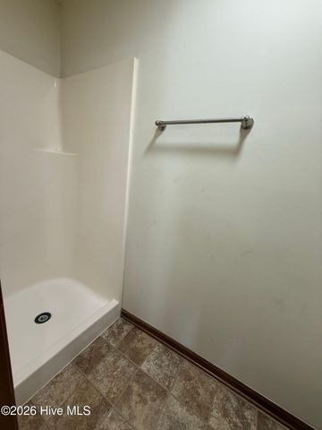 715 Pinewood Drive, Jacksonville, NC 28546