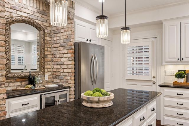6512 Minola Street, Houston, TX 77007