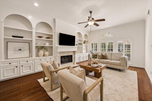 6512 Minola Street, Houston, TX 77007