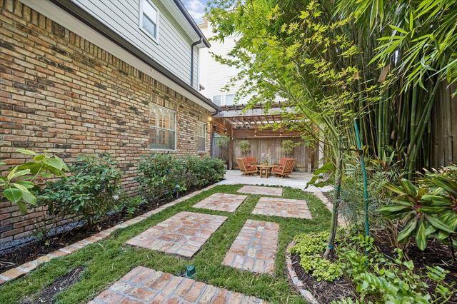 6512 Minola Street, Houston, TX 77007