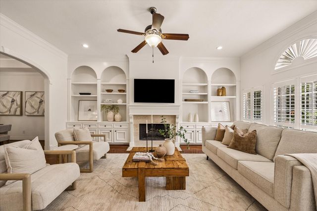 6512 Minola Street, Houston, TX 77007