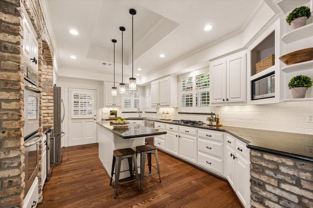 6512 Minola Street, Houston, TX 77007