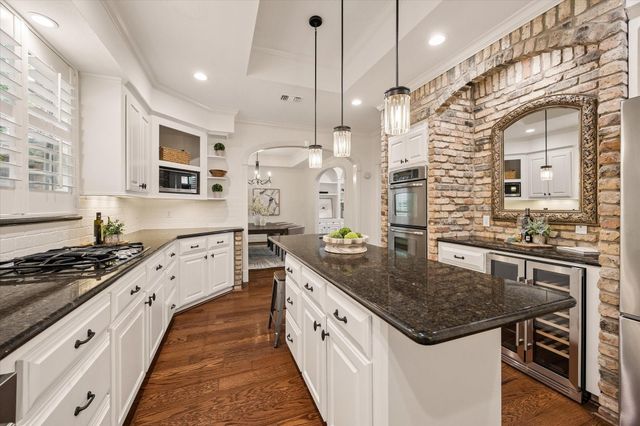 6512 Minola Street, Houston, TX 77007