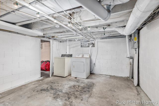 3803 Underwood Drive, Bitely, MI 49309