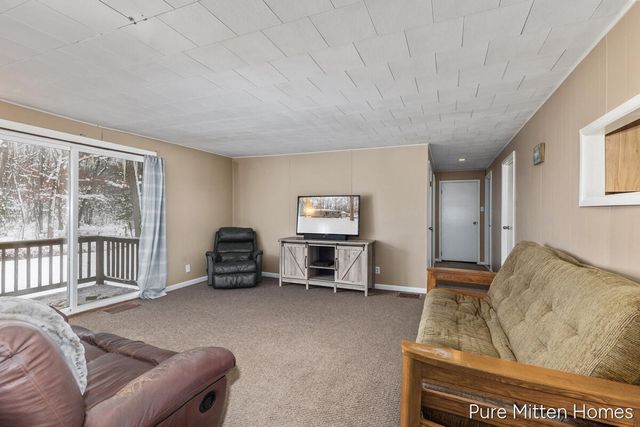 3803 Underwood Drive, Bitely, MI 49309