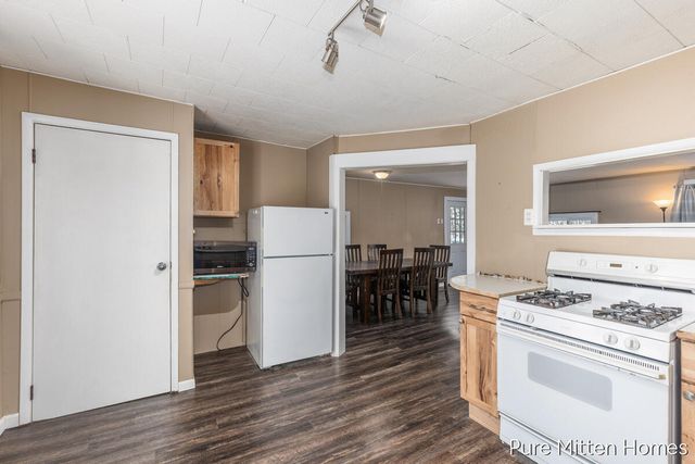 3803 Underwood Drive, Bitely, MI 49309