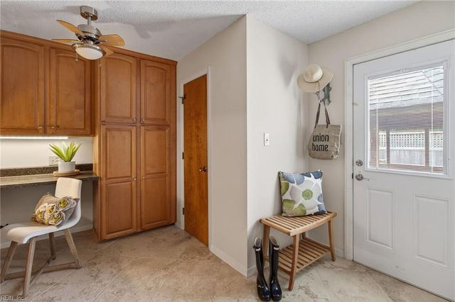 1105 Birdneck Lake DR, Virginia Beach, VA 23451