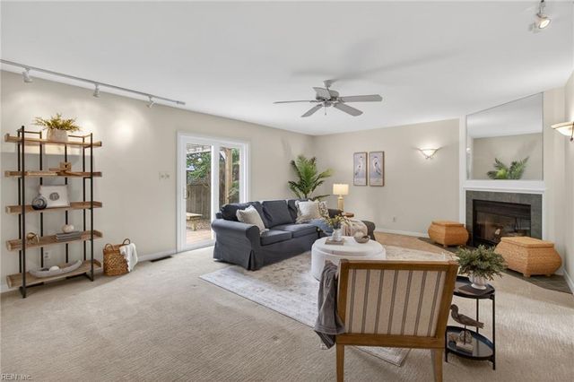 1105 Birdneck Lake DR, Virginia Beach, VA 23451