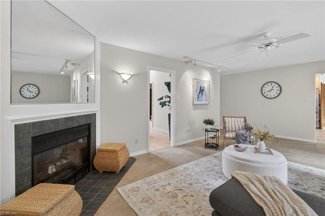 1105 Birdneck Lake DR, Virginia Beach, VA 23451