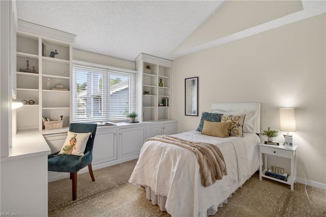 1105 Birdneck Lake DR, Virginia Beach, VA 23451