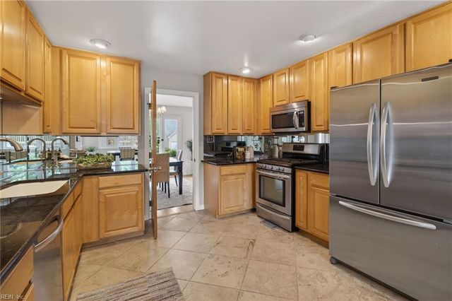 1105 Birdneck Lake DR, Virginia Beach, VA 23451