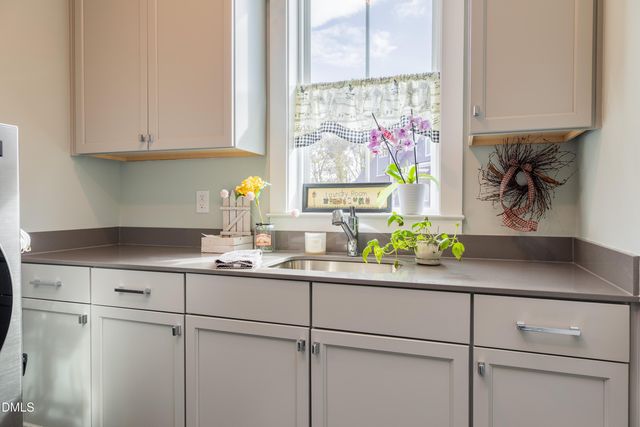 6521 Camellia Creek Drive, Raleigh, NC 27603