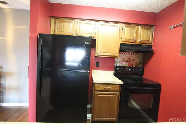 5015 Ravens Crest Drive, Plainsboro, NJ 08536
