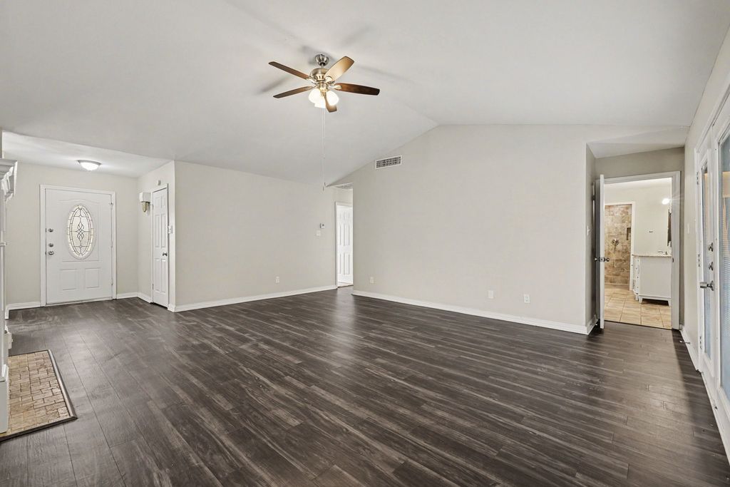 3704 Standridge Drive, Carrollton, TX 75007 — photo 4
