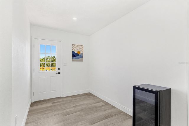 380 COLONY POINT ROAD S, St Petersburg, FL 33705