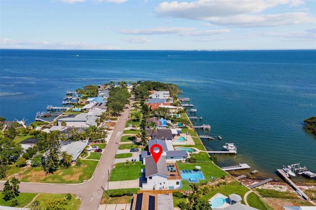 380 COLONY POINT ROAD S, St Petersburg, FL 33705