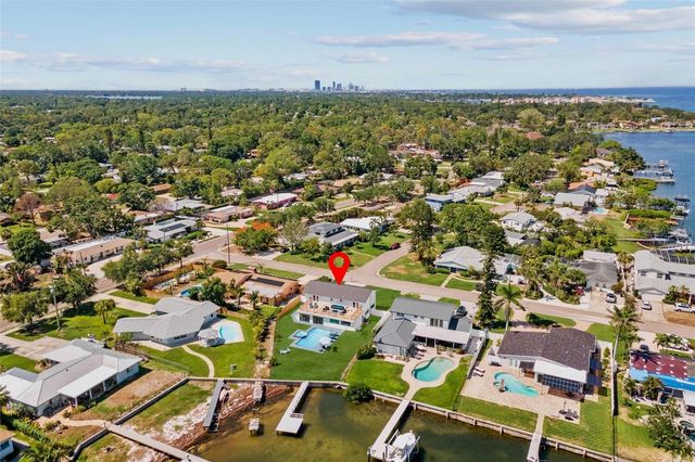 380 COLONY POINT ROAD S, St Petersburg, FL 33705