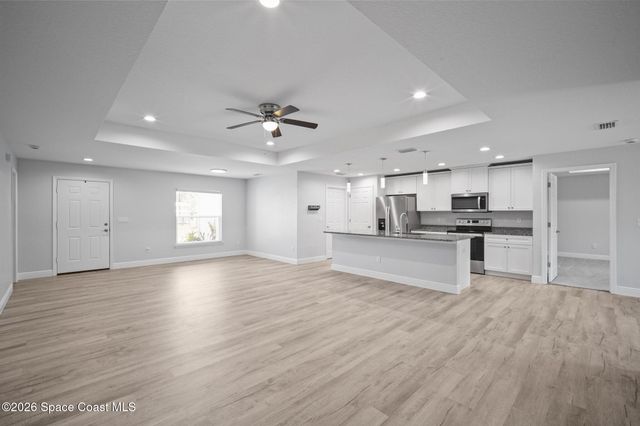 1368 Schneider Street SW, Palm Bay, FL 32908