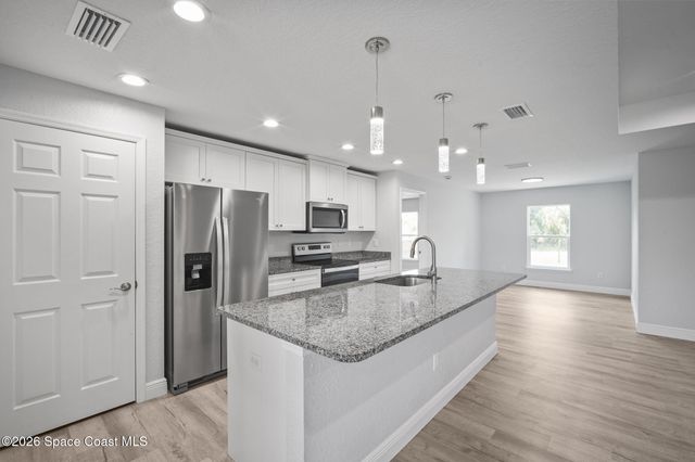 1368 Schneider Street SW, Palm Bay, FL 32908