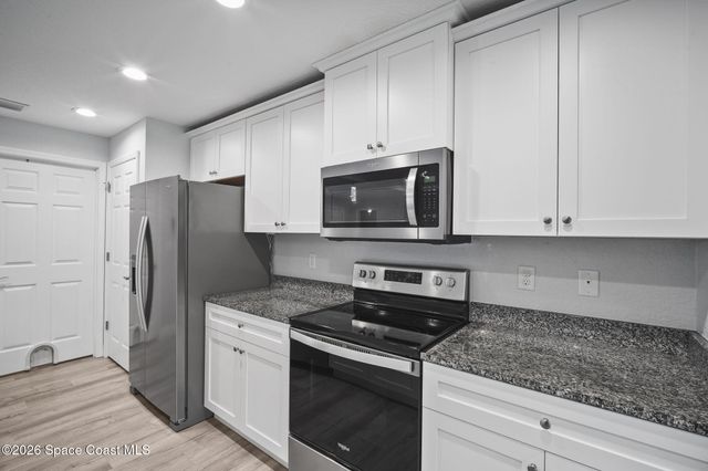 1368 Schneider Street SW, Palm Bay, FL 32908