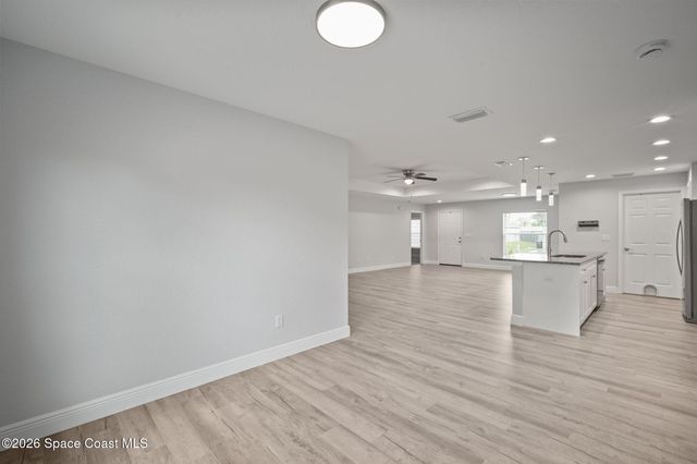 1368 Schneider Street SW, Palm Bay, FL 32908