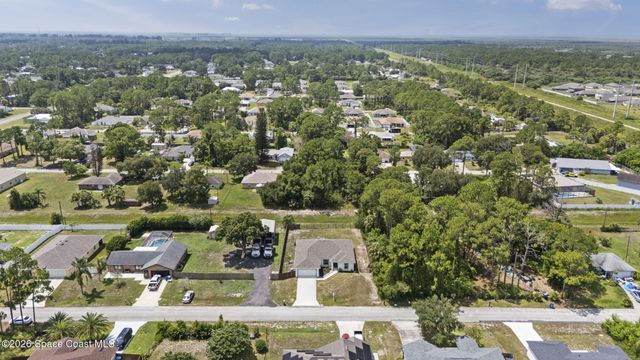 1368 Schneider Street SW, Palm Bay, FL 32908