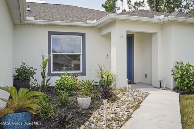 1368 Schneider Street SW, Palm Bay, FL 32908
