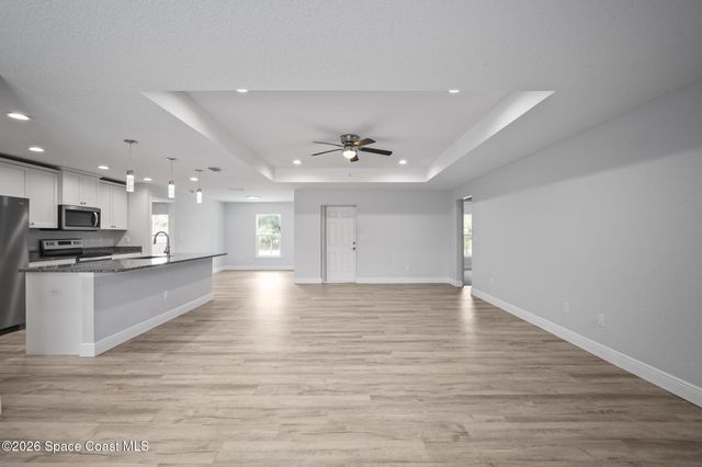1368 Schneider Street SW, Palm Bay, FL 32908